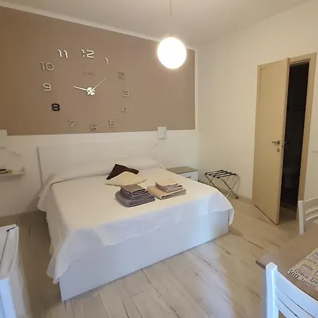 Le Di Sabrina Con Bagno In 3* סרזאנה