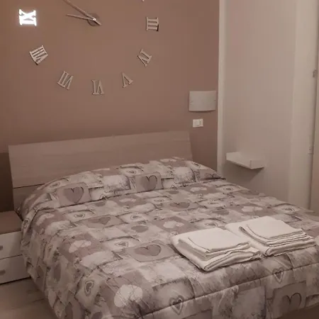 בית הארחה Le Di Sabrina Con Bagno In סרזאנה