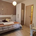 Le Di Sabrina Con Bagno In Sarzana