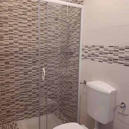 Konukevi Le Di Sabrina Con Bagno In Sarzana