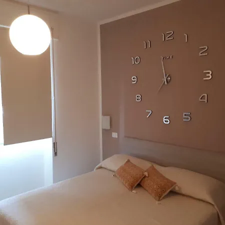 招待所 Le Di Sabrina Con Bagno In 萨尔扎纳