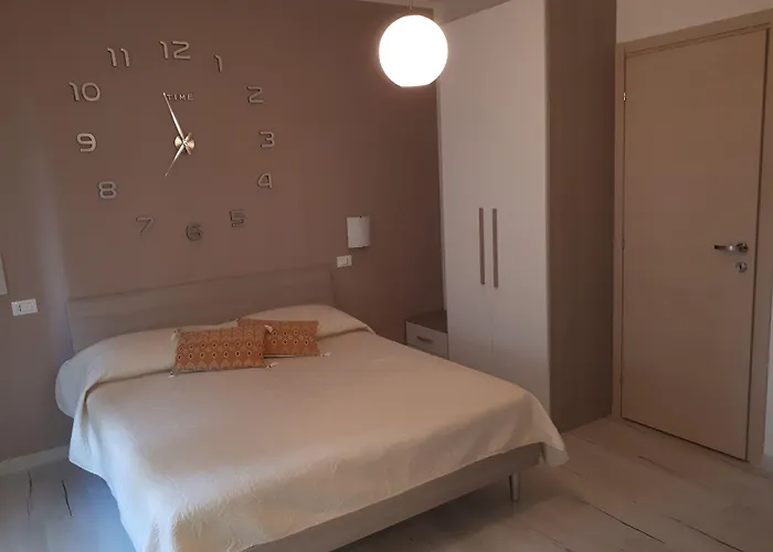 Le Di Sabrina Con Bagno In Pensjonat Sarzana