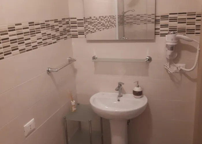 Le Di Sabrina Con Bagno In 3* Sarzana