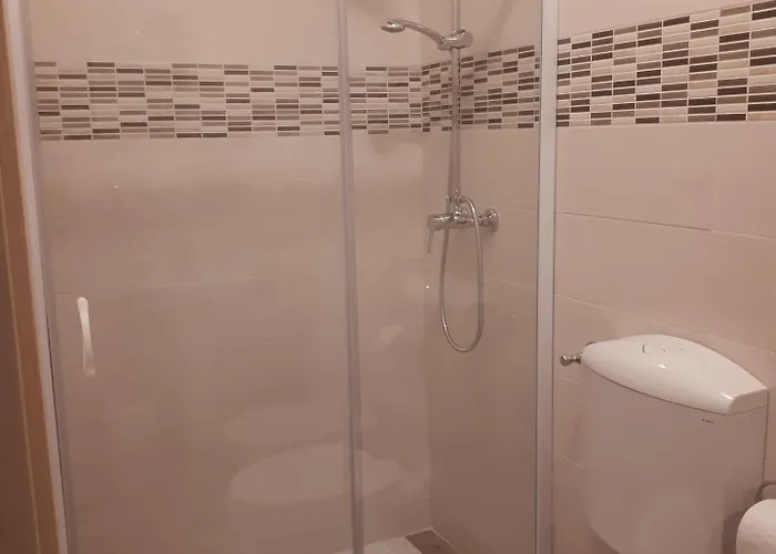 Le Di Sabrina Con Bagno In 3* Sarzana