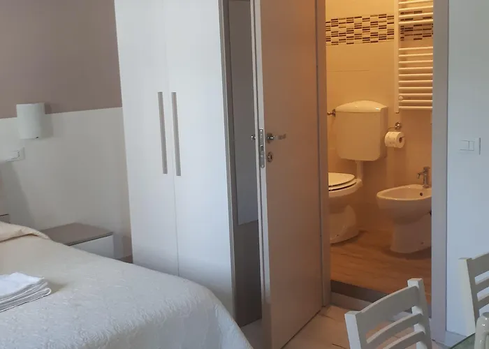 Pensjonat Le Di Sabrina Con Bagno In Sarzana