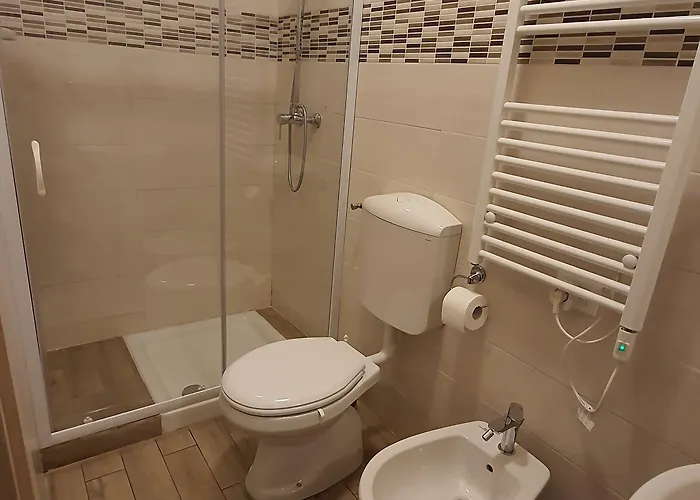 Le Di Sabrina Con Bagno In 3* Sarzana