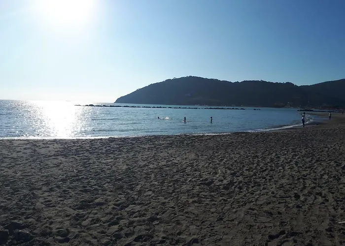 Le Di Sabrina Con Bagno In Sarzana