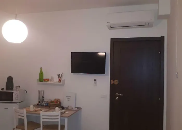 Le Di Sabrina Con Bagno In Pensjonat Sarzana